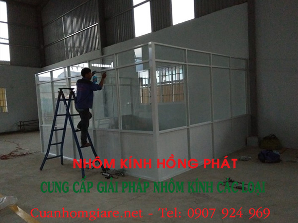 vach-nhom-kinh-he-700